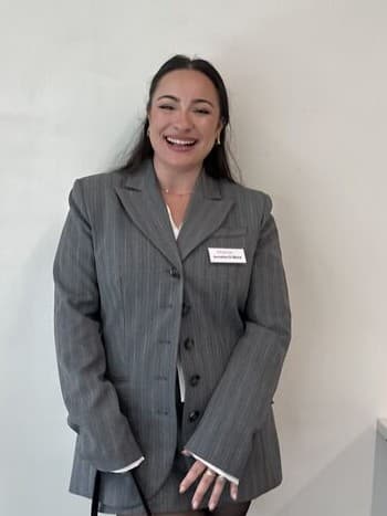 Annalisa, Pharmacist